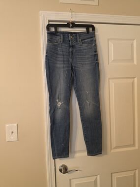 Lucky Brand "Ava Skinny" Distressed Blue Jeans - Size 4